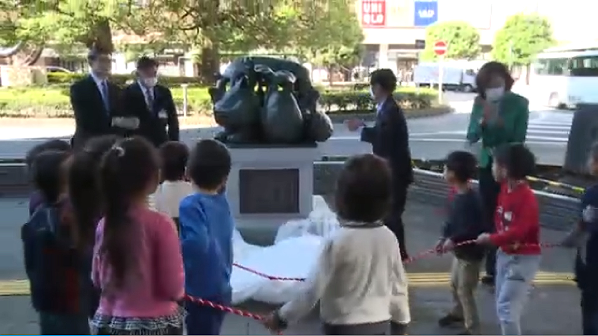 My Neighbor Totoro statue unveiling, via NHK