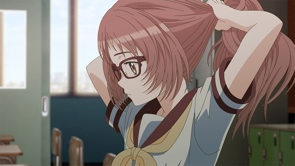 ai mie tying her hair up
