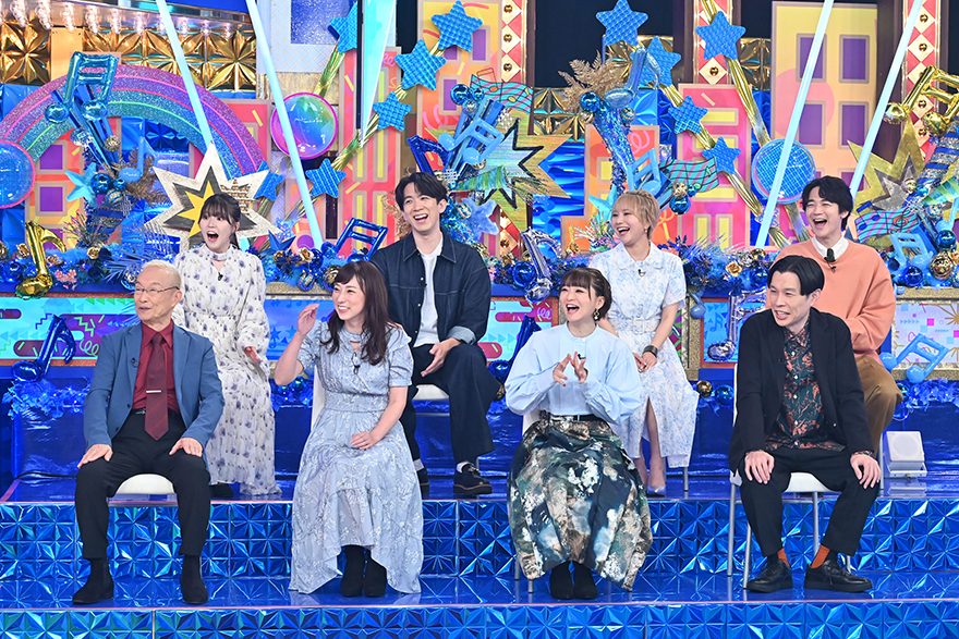 Inserte imagen de las estrellas presentes, Yurie Igoma (el actor de voz de Ruby de Oshi no Ko aparece en la parte superior izquierda)