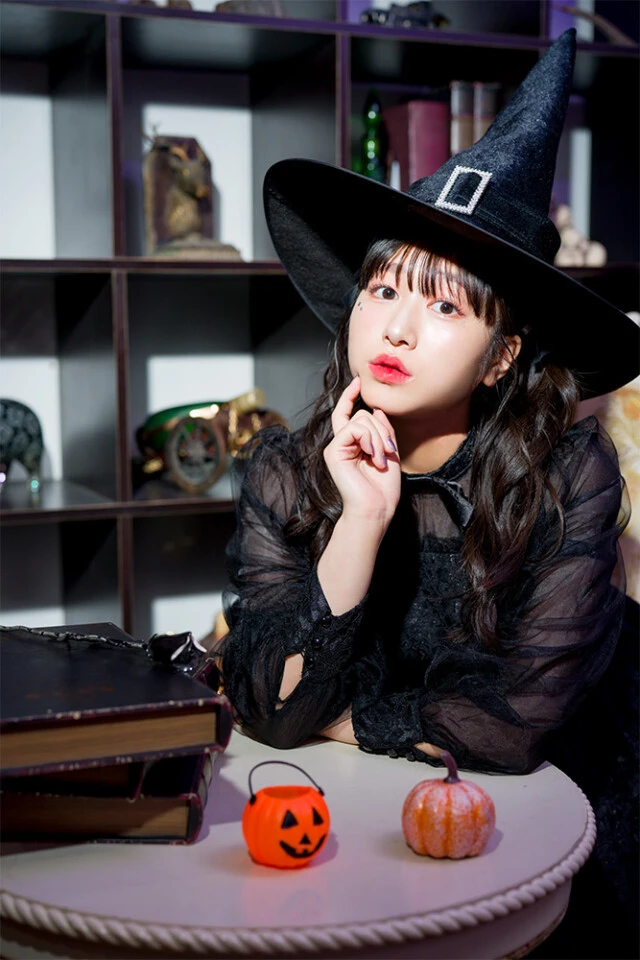 insertar imagen de los trajes de halloween del actor de doblaje - Coco Hayashi - seiyuu grandprix