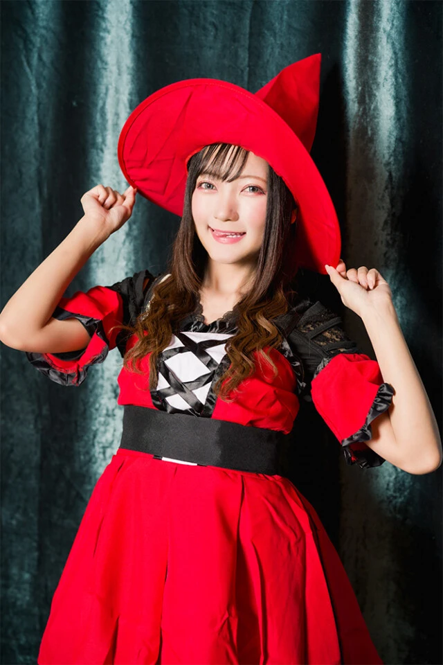 insert image of voice actor halloween outfits - Rimi Nishimoto